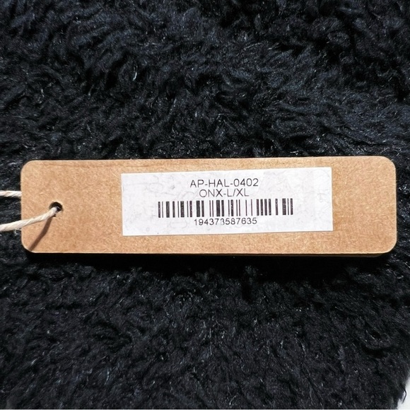 SKIMS Cozy Knit Halter Bra Top in Onyx - Picture 5 of 7